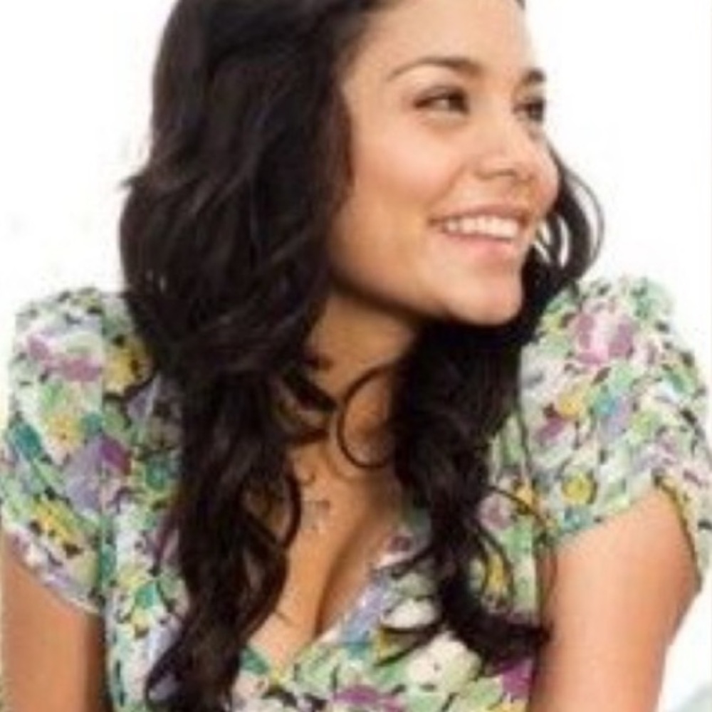 ASO Gabriella Montez HSM Senior Year Extremely Rare American Eagle Floral Dress - Picture 9 of 9